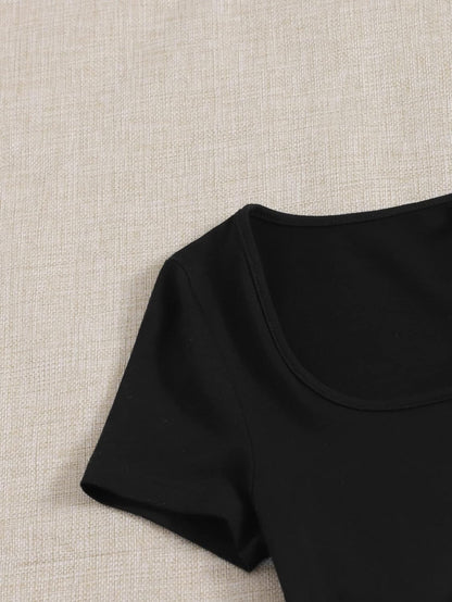 BLOOD VIBES PACK OF 2 PIECE OUTFIT SCOOP NECK CROPPED TEE