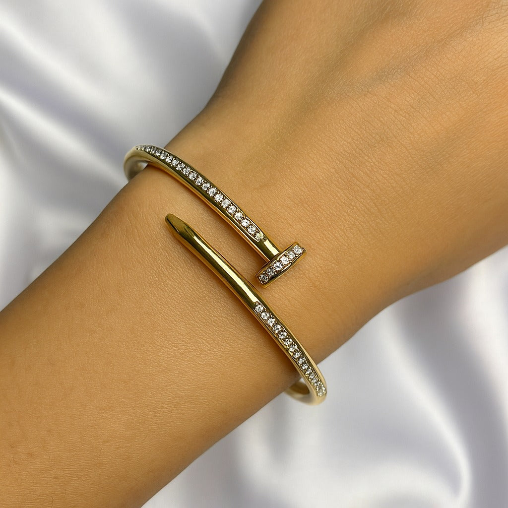 BLOOD VIBES SIGNATURE NAIL BRACELET