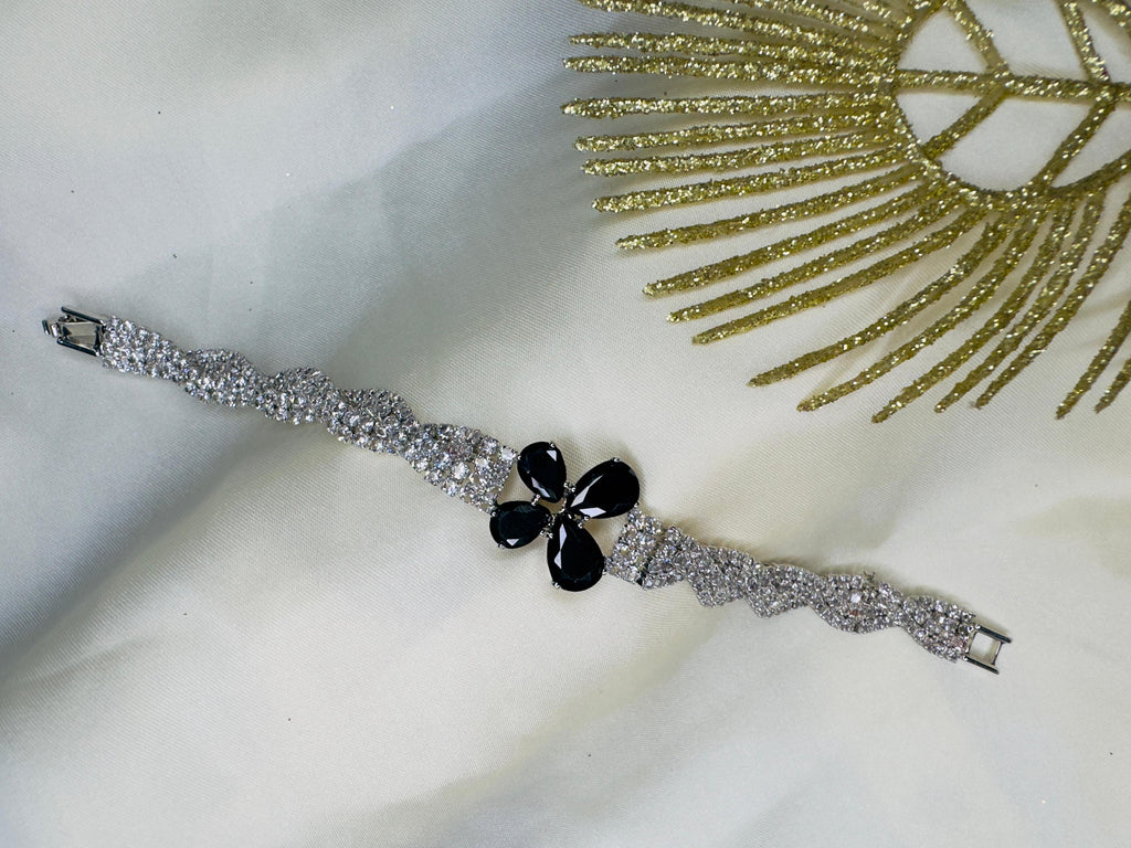 Butterfly Bloom Bracelet – by Blood Vibes